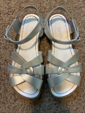 Salt Water Sandals by Hoy Metallic Silver Strappy Kids 4 Sandals